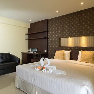 Chateau De Sukhumvit